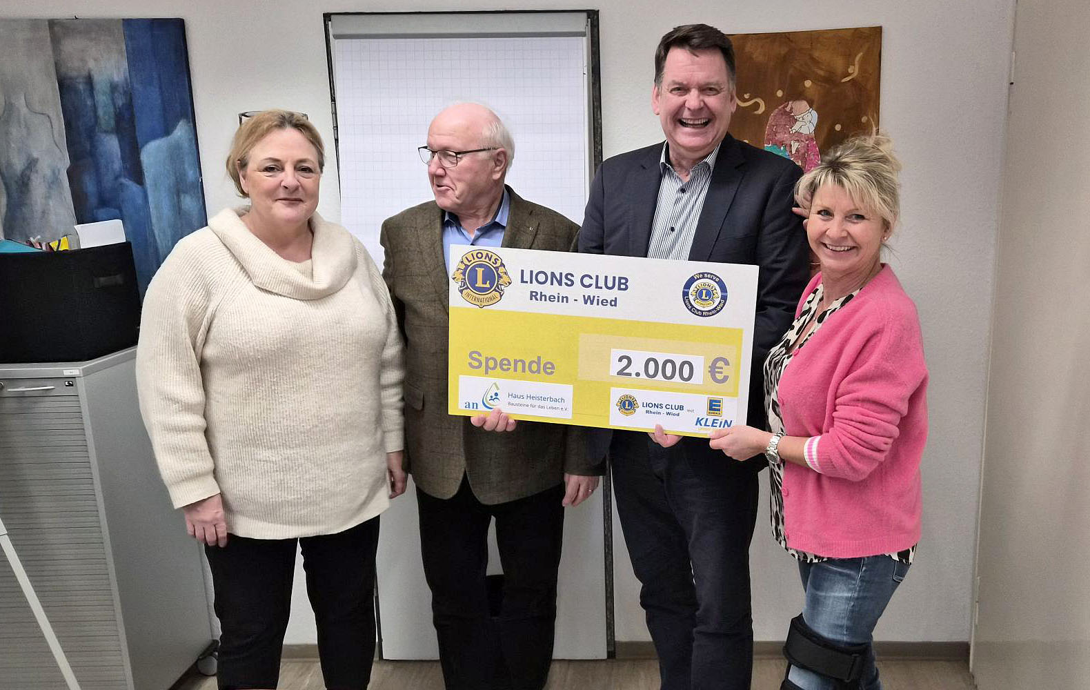 Spendenübergabe an den Verein Bausteine für das Leben e.V. im Haus Heisterbach